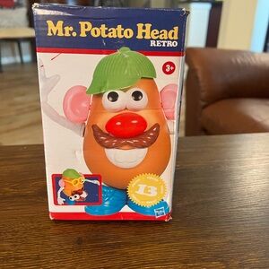 Hasbro Mr. Potato Head Retro with Green Hat